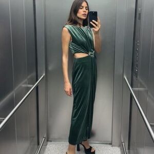 Zara NWT buckled Velvet midi dress green 9649/617